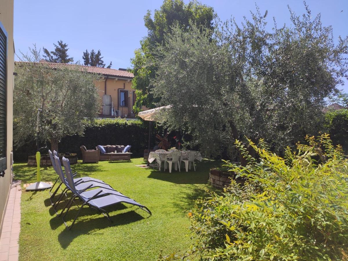 Private Garden Giardino Privato A Bardolino - House Amorino Luaran gambar