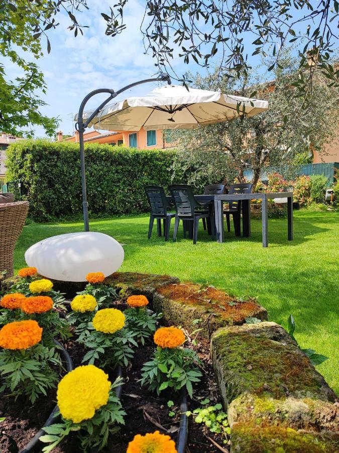 Private Garden Giardino Privato A Bardolino - House Amorino Luaran gambar